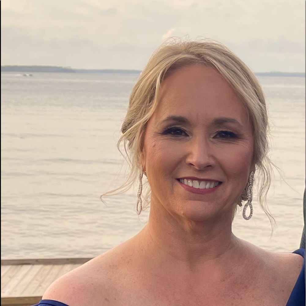 Meet your Posher, Michele